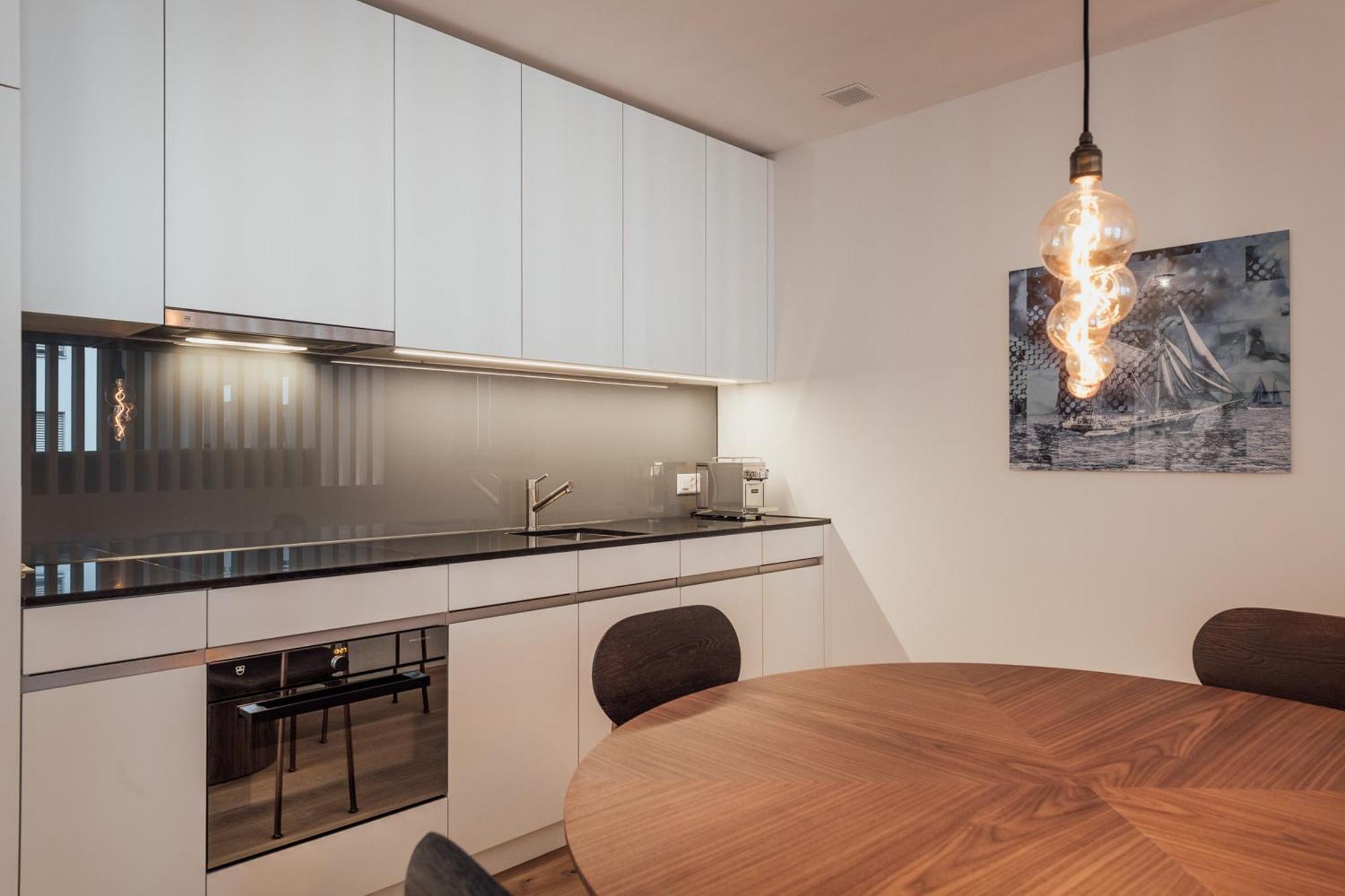 Gubelhof Suites Zug Kamer foto